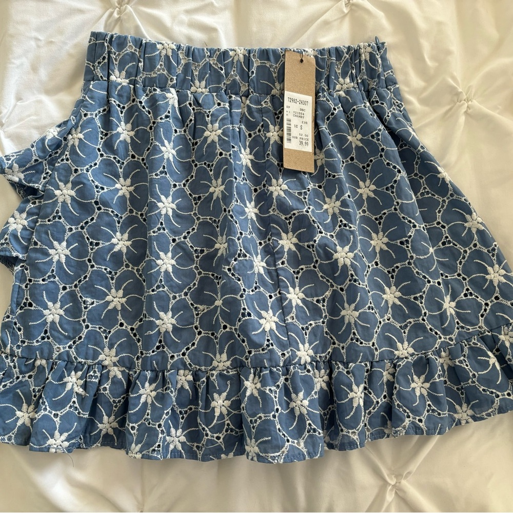Boutique Skirt New with Tags retails $40 size small